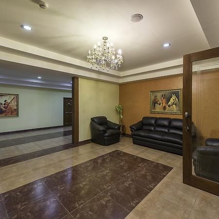Treebo Crystal Castle Hotel Bangalore Luaran gambar