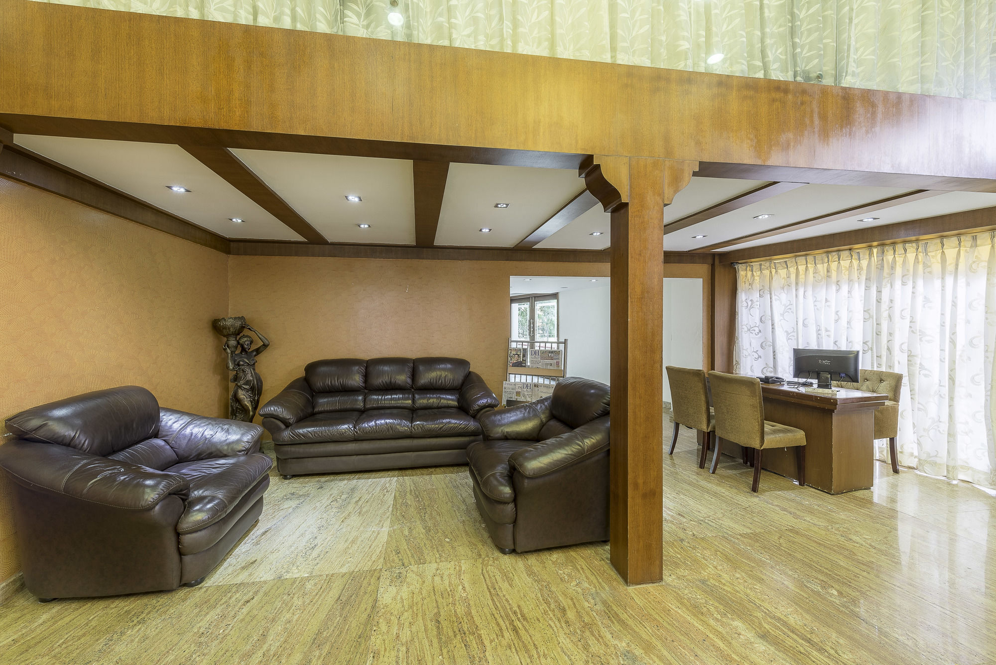 Treebo Crystal Castle Hotel Bangalore Luaran gambar