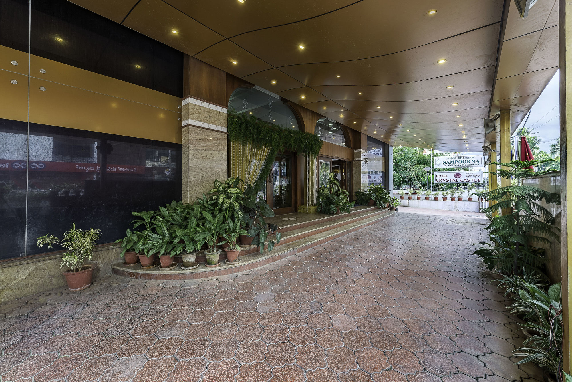 Treebo Crystal Castle Hotel Bangalore Luaran gambar