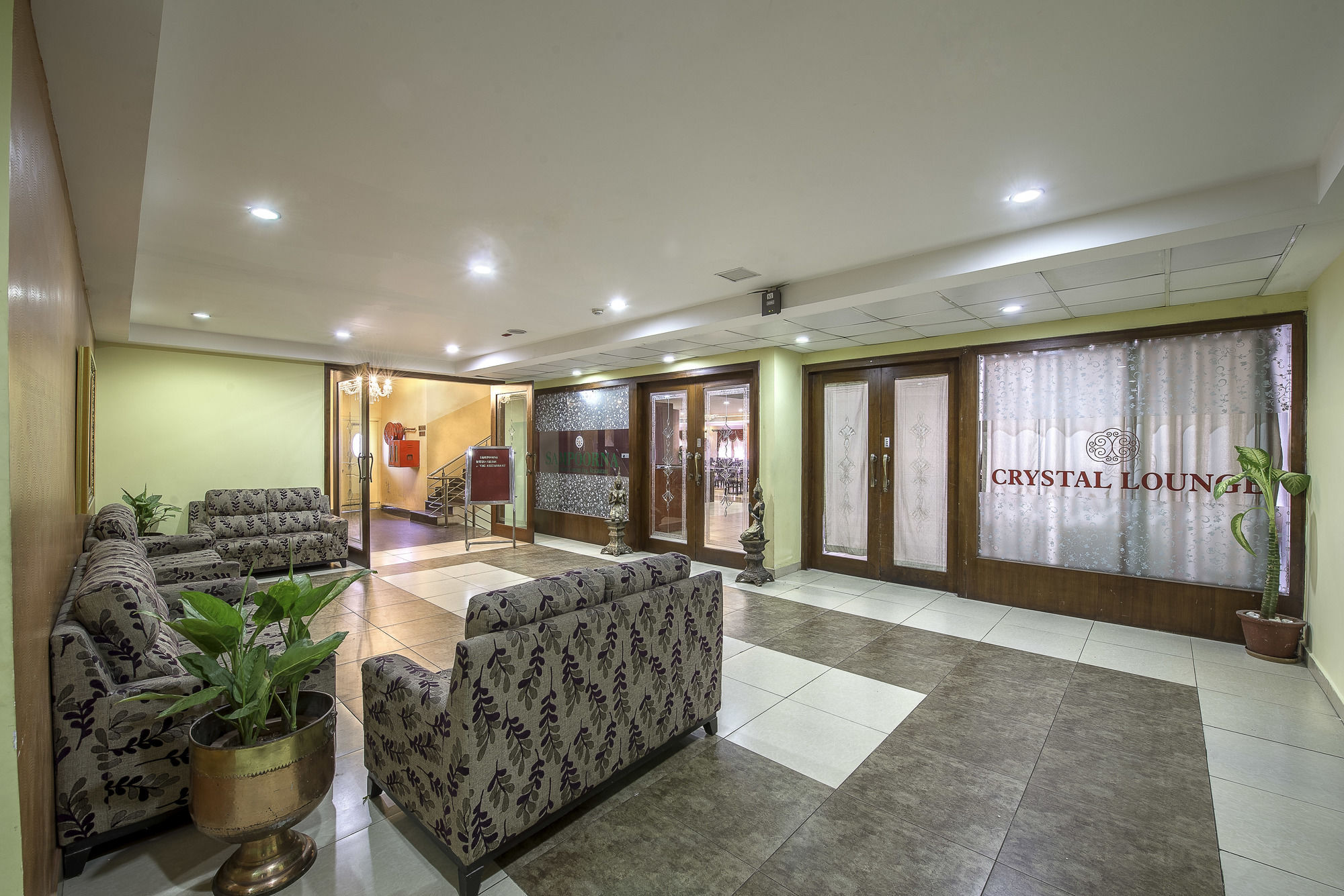Treebo Crystal Castle Hotel Bangalore Luaran gambar